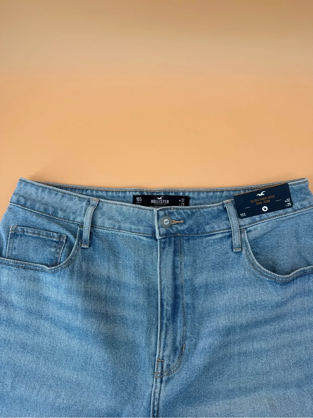 Hollister Ultra High Rise Dad Jeans Vintage Stretch Wide Straight Legs Baggy